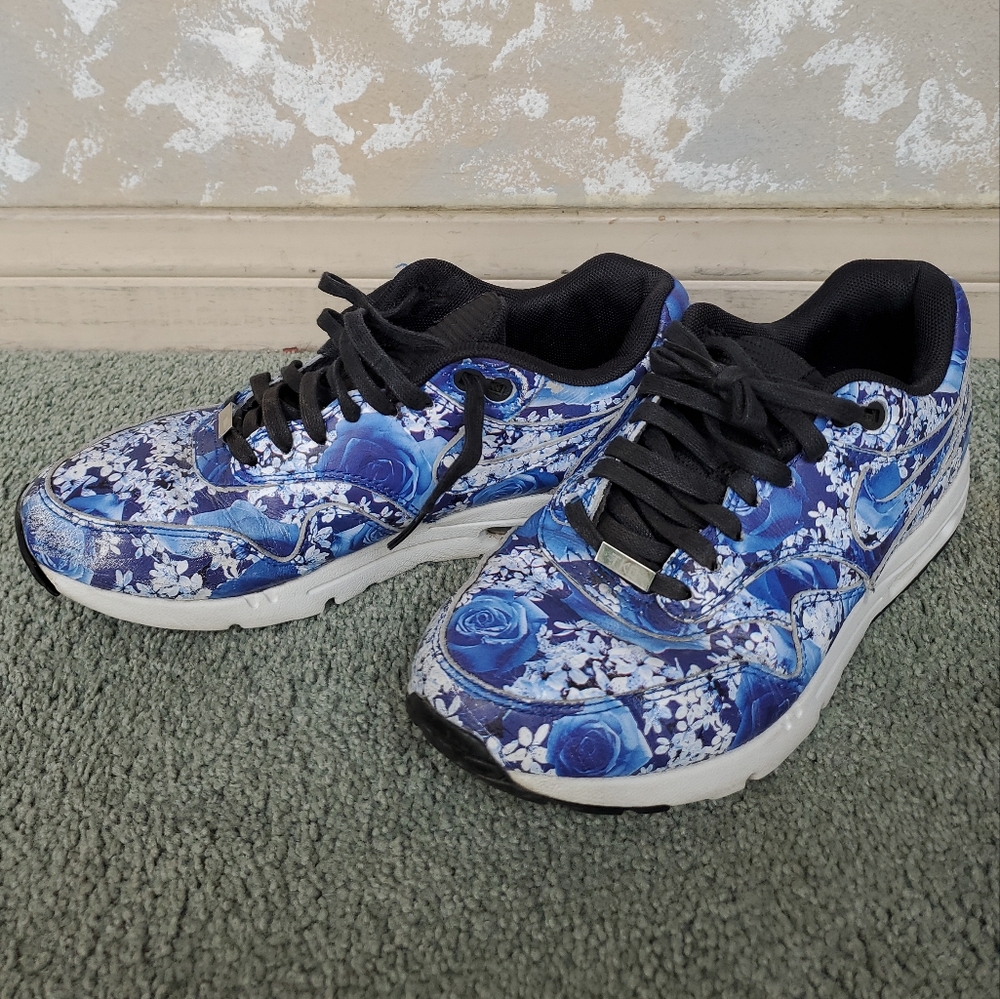 NIKE Air Max 1 Ultra Moire Tokyo Floral City Lyon Blue Wmn's SZ: 7 747105-401.